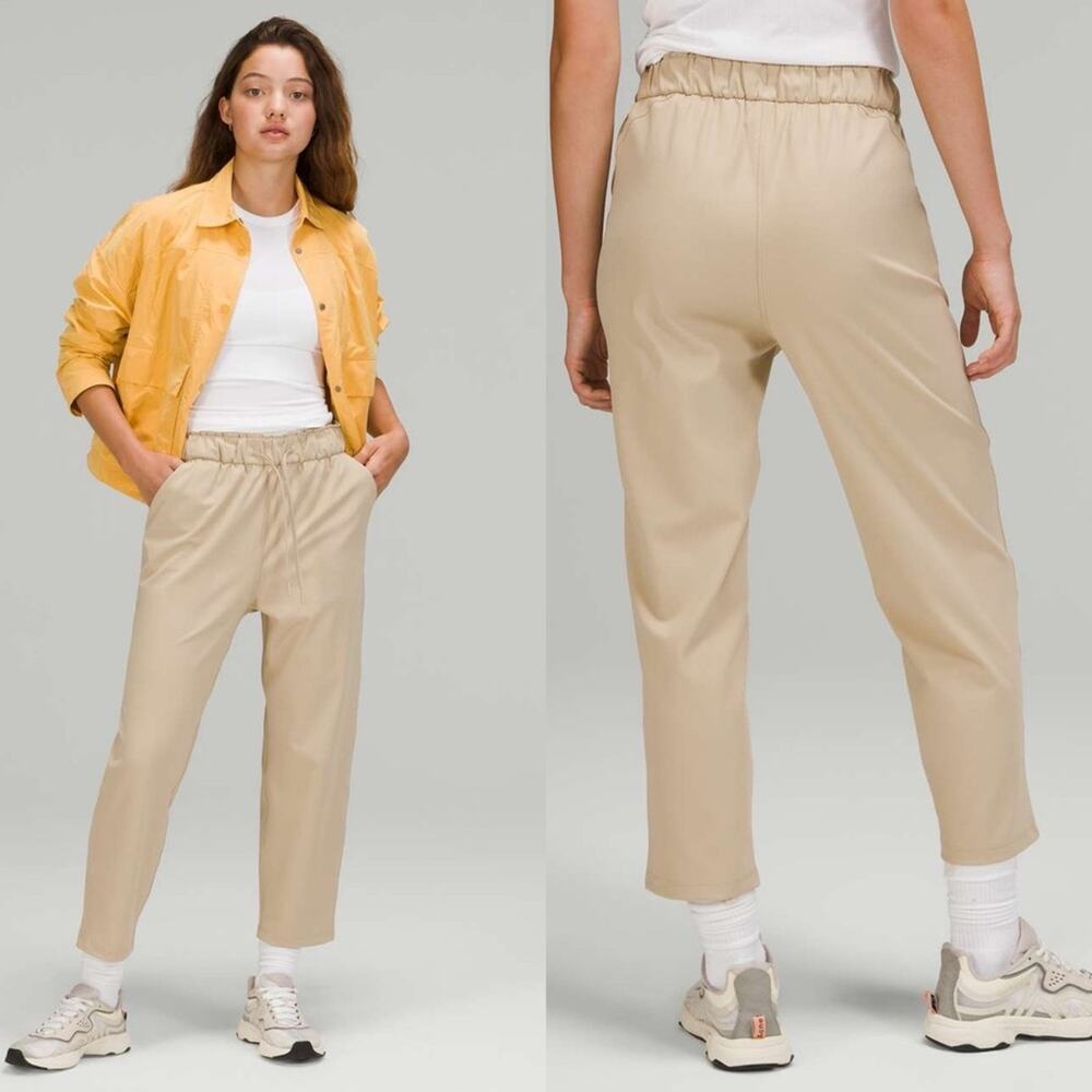 Lululemon‎ Stretch High Rise Crop 23" Trench Tan Pants Womens Size 14
